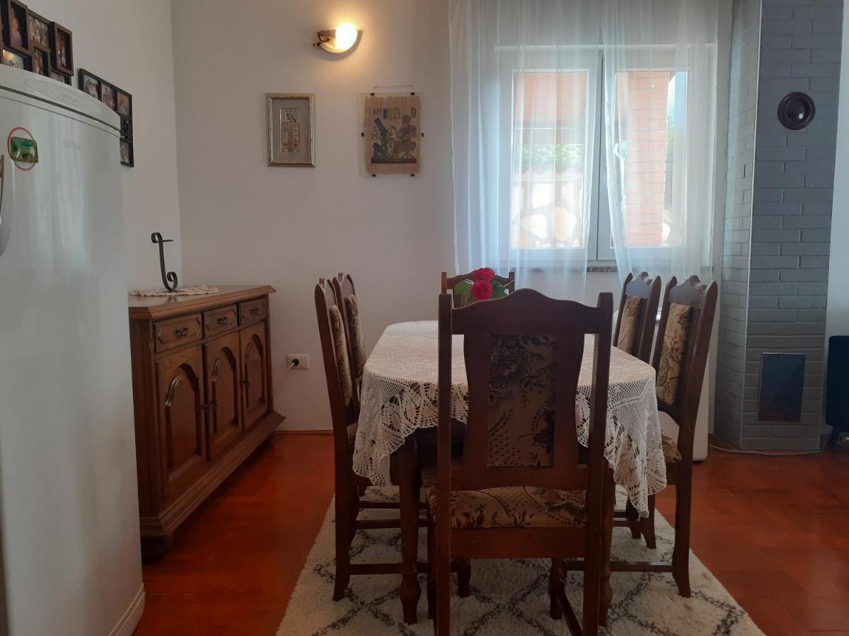 Sem Apartment Tar-Vabriga Luaran gambar
