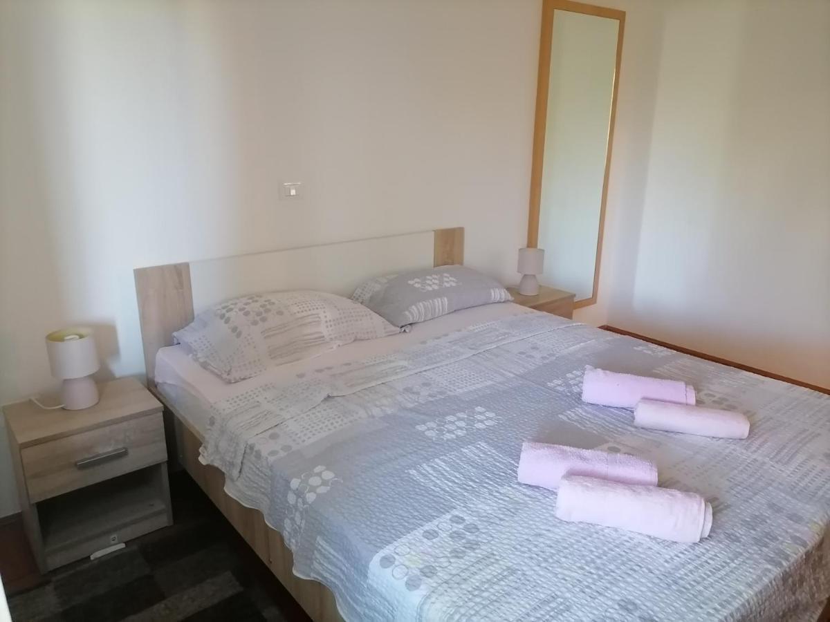 Sem Apartment Tar-Vabriga Luaran gambar