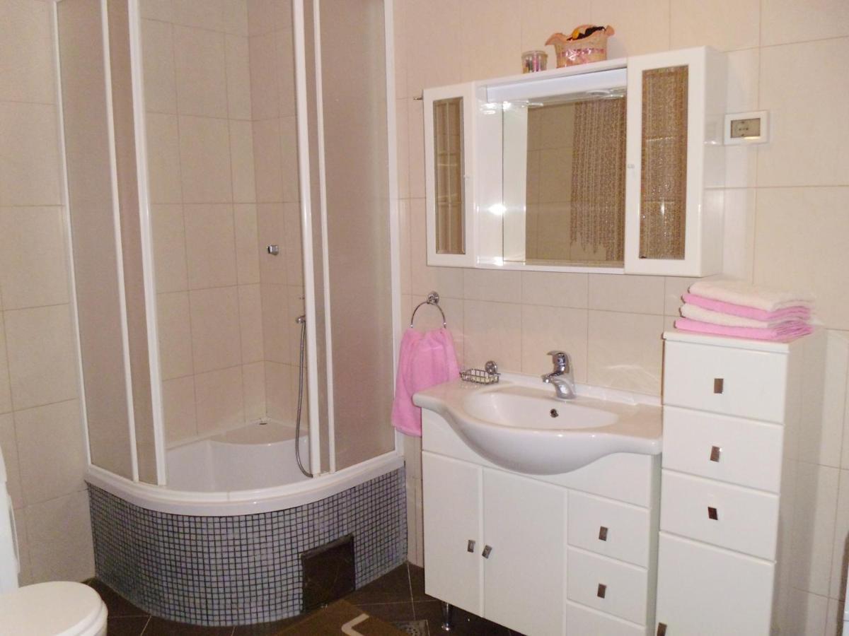 Sem Apartment Tar-Vabriga Luaran gambar